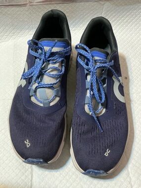 On Cloud Women's Athletic Running Shoes - Navy/Blue